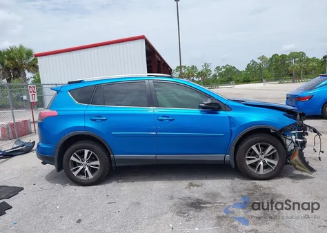 2018 Toyota Rav4 Xle из США, поврежденный, VIN JTMWFREV6JJ180937